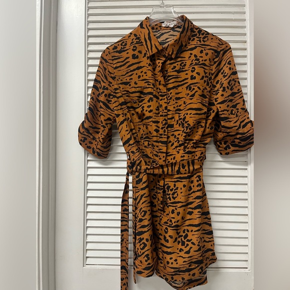 EUC ✨DEEDEE✨romper✨Tiger Print ✨M - Picture 6 of 10